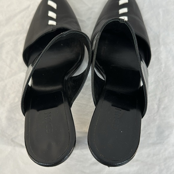 Edun Italian Made Closed Toe Heeled Leather Mules, 8 - Picture 7 of 9